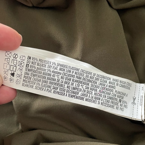 Loved, Forever21 Women’s Olive Green Long Sleeve Dress with Lace Up Detail SizeS - Picture 3 of 7